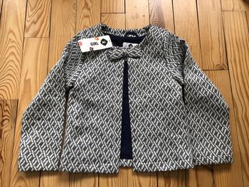 Gilet écru et marine