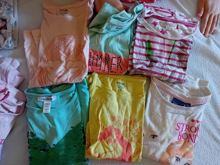 Gros lot de vêtements fille 6 ans - photo numéro 2