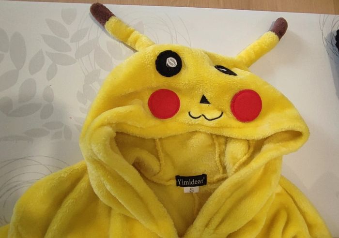 Combinaison chaude Picachu T: S - photo numéro 7