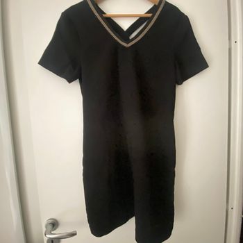 Robe noire kaporal