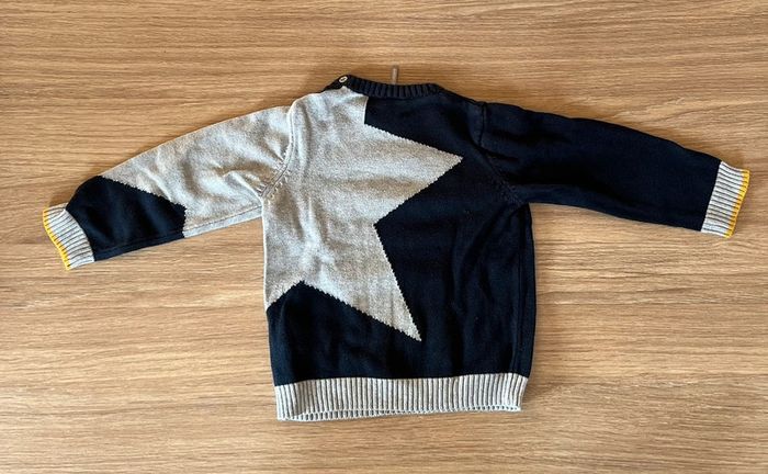 Pull bleu, gris et jaune - photo numéro 2