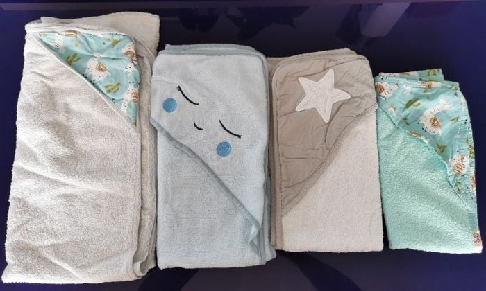 SERVIETTES DE BAIN BÉBÉ