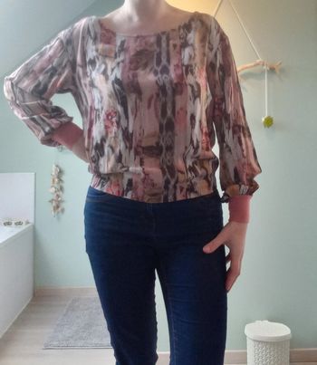 Blouse Benetton XS mais plutôt S