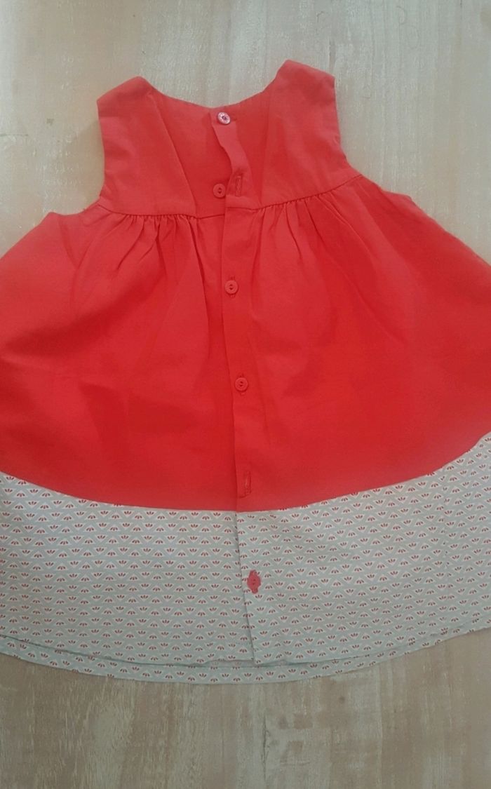 Robe. - photo numéro 2