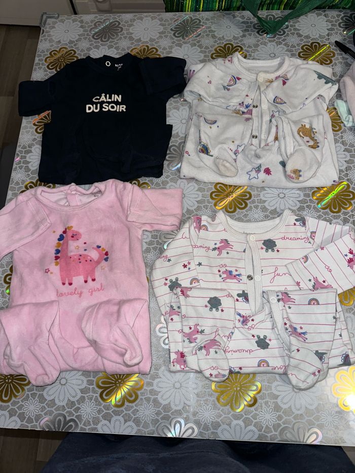 Lot vêtement 6 mois - photo numéro 8