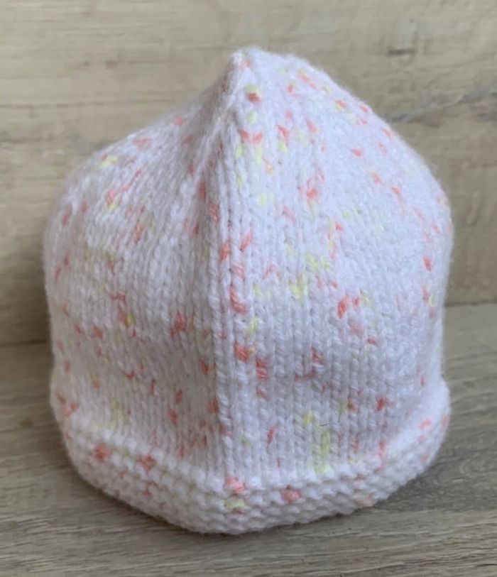 Bonnet au tricot 0-3 mois