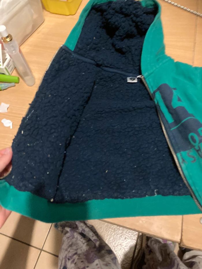 Veste chaude à capuche  taille  24moi - photo numéro 3