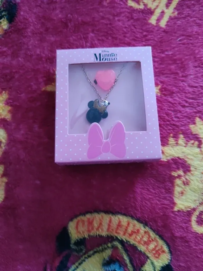 Parure collier et bague Minnie