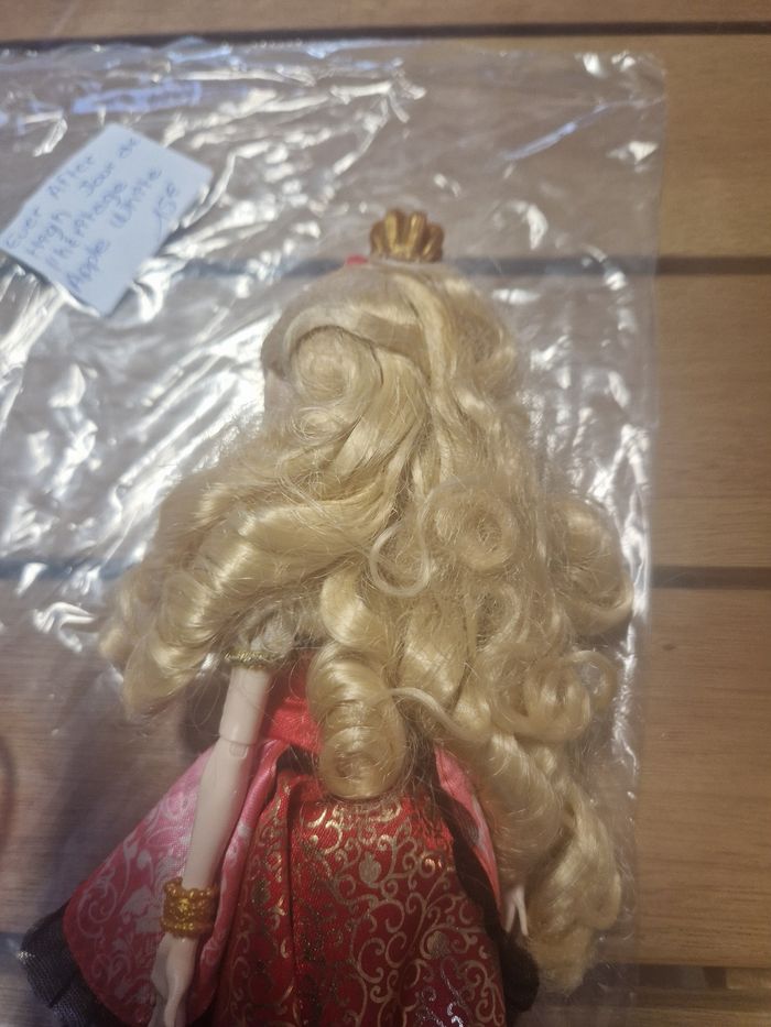 Poupée Monster High - photo numéro 5