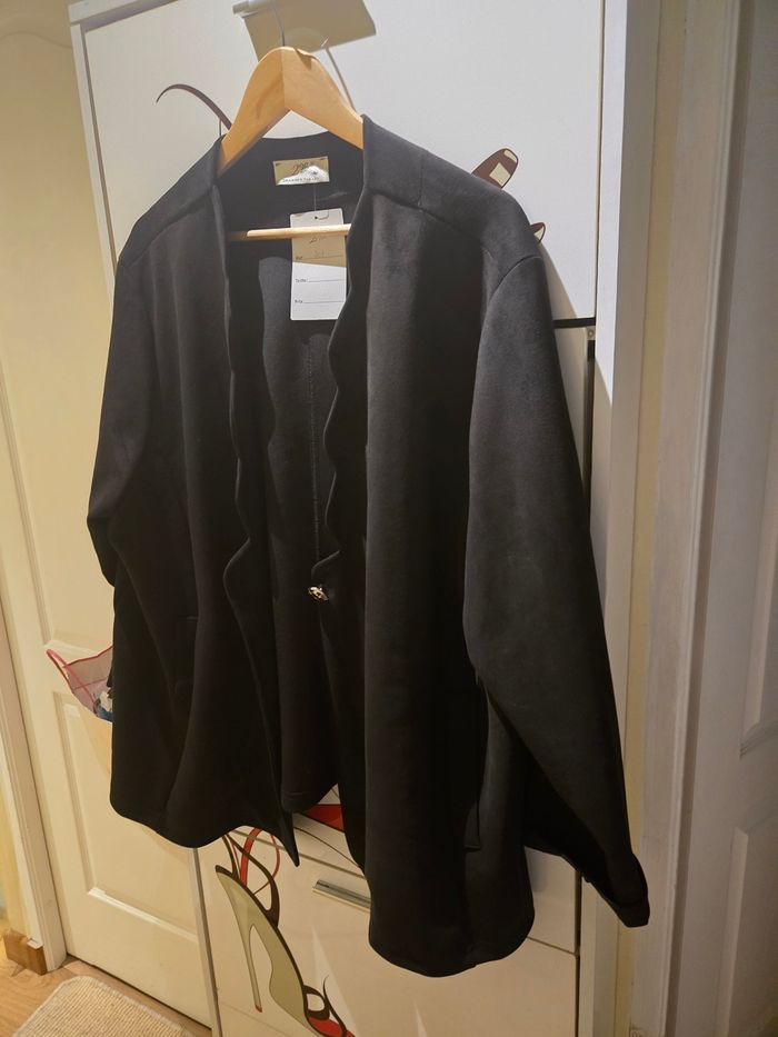 Veste noire en suedine 5XL (T.50) 2W Paris neuve