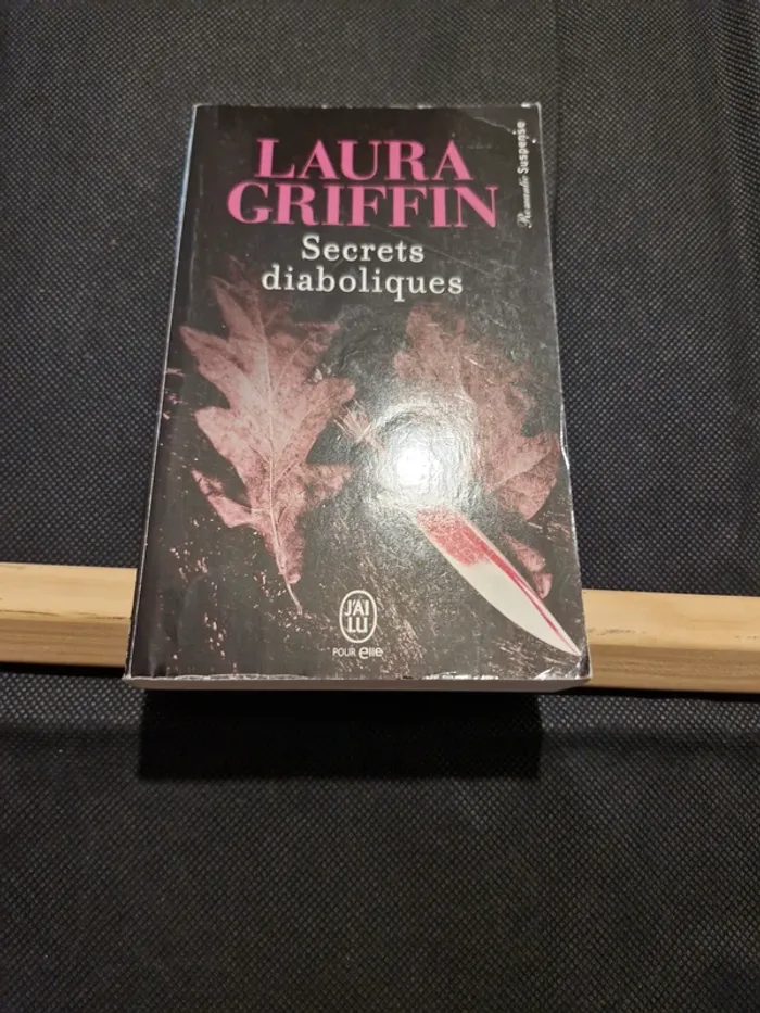 Secrets diaboliques - Laura Griffin - photo numéro 2