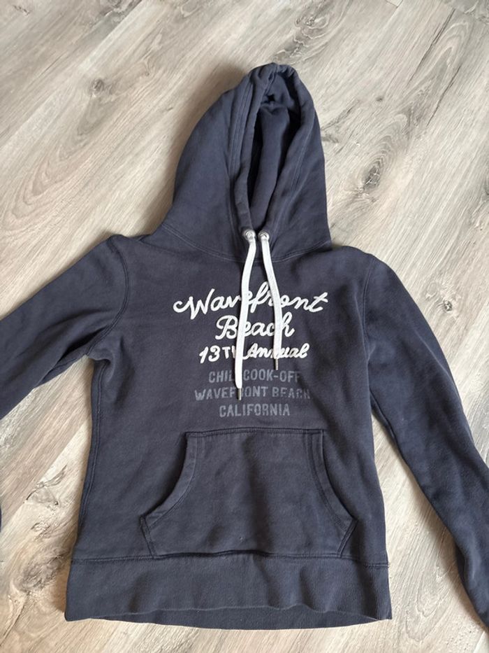 Pull capuche