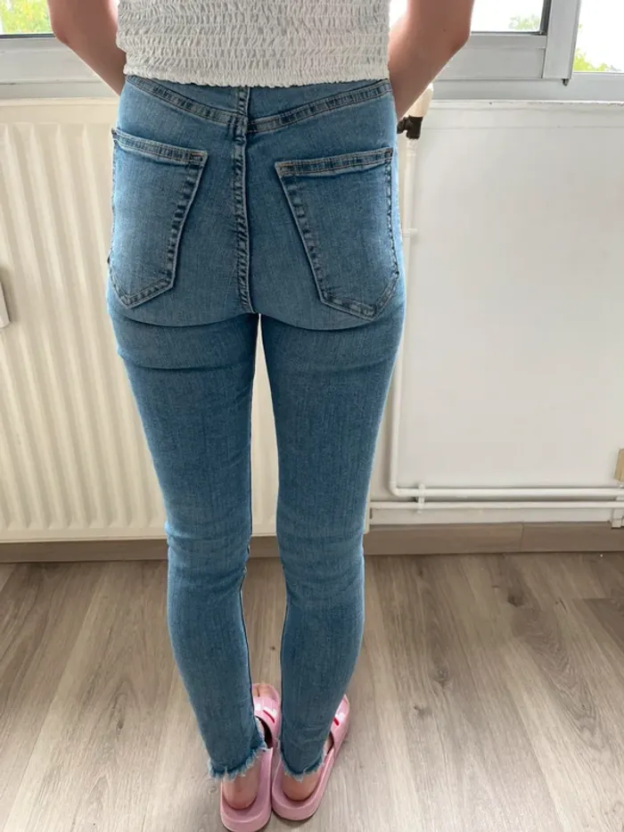 Jeans Pull & Bear taille 32 bleu - photo numéro 2