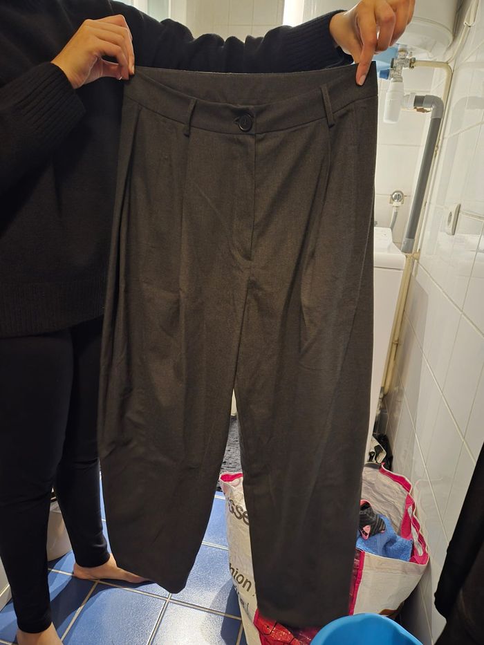 Pantalon Large Neuf - photo numéro 3