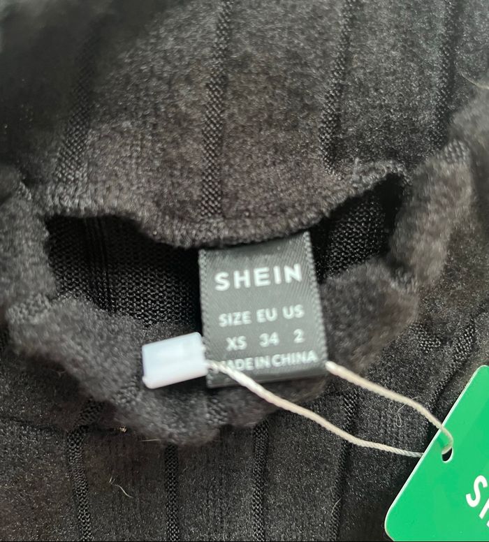 Top côtelé noir SHEIN neuf avec étiquette - photo numéro 2