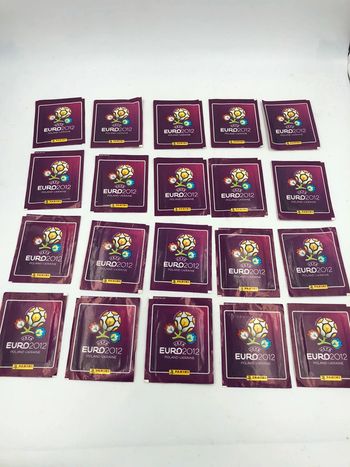Lot de 20 pochettes de Stickers Panini UEFA euro 2012