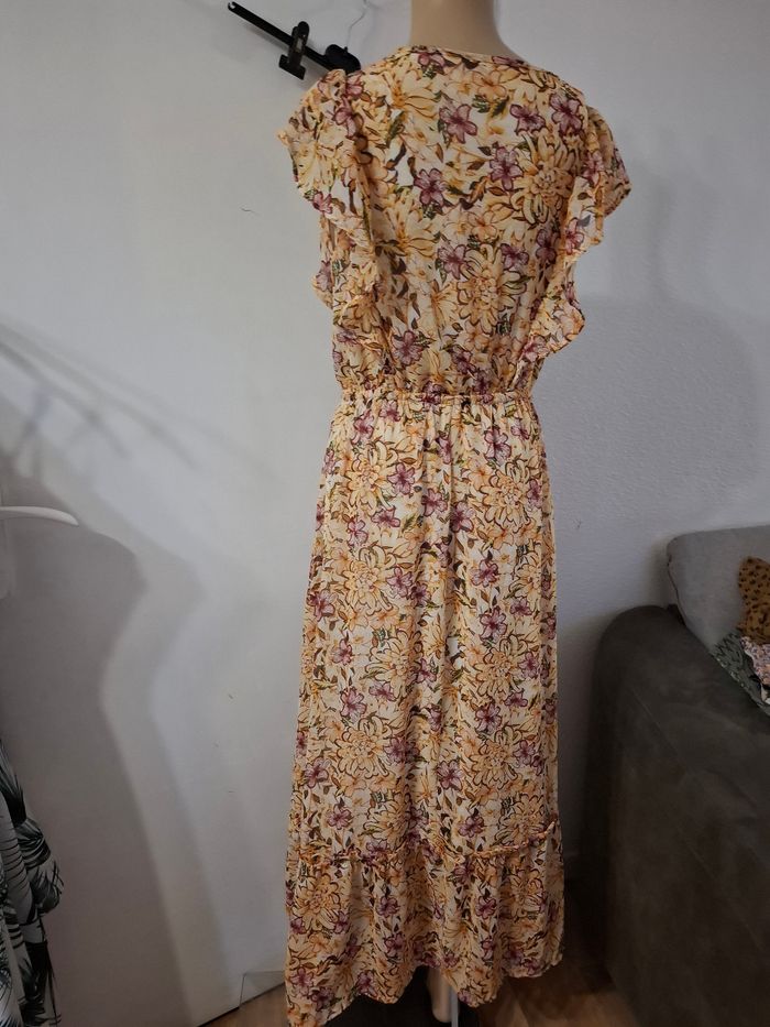 Robe longue fleuri taille 38/40 en très bon etat - photo numéro 5