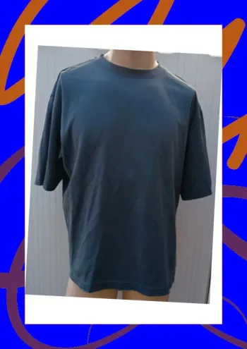 Tee shirt XL Uniqlo