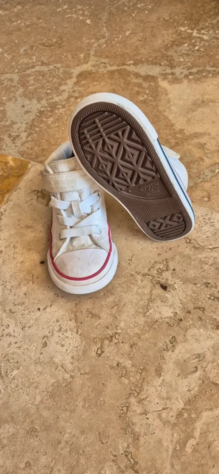 Converse blanche - photo numéro 2