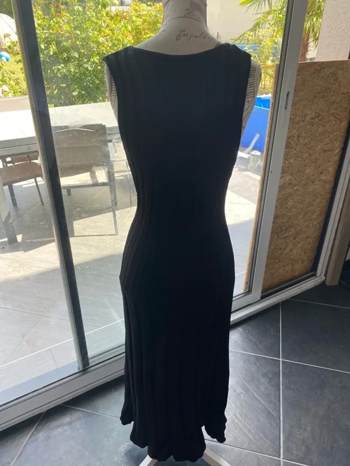 Robe longue noire légère - photo numéro 2