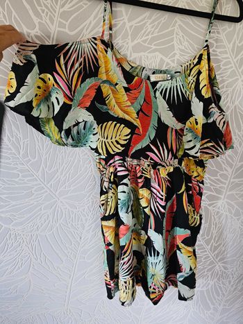 Combi short noté 42/44 mais taille 40/42