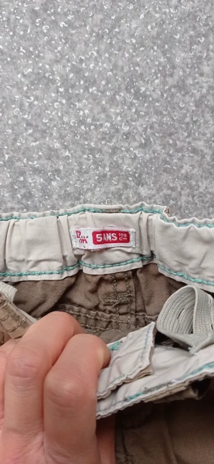 Dpam short taille 5 ans 
Bien porté - photo numéro 2