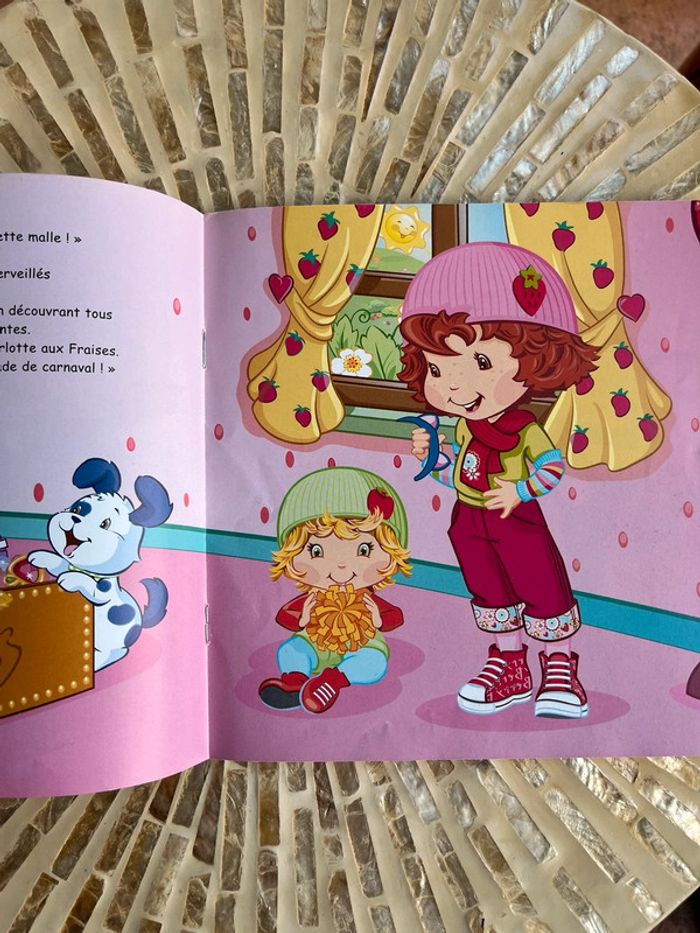 Livre le carnaval de charlotte aux fraises - photo numéro 3