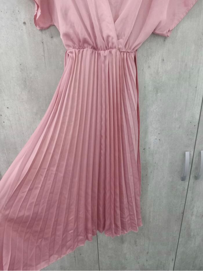 Très belle robe - photo numéro 4