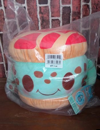 Grosse peluche Disney munchlings Disney store 