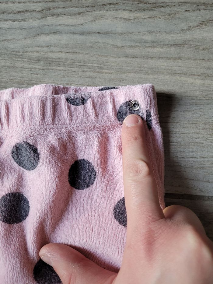 Pyjama velours Mickey et Minnie taille 24 mois - photo numéro 6