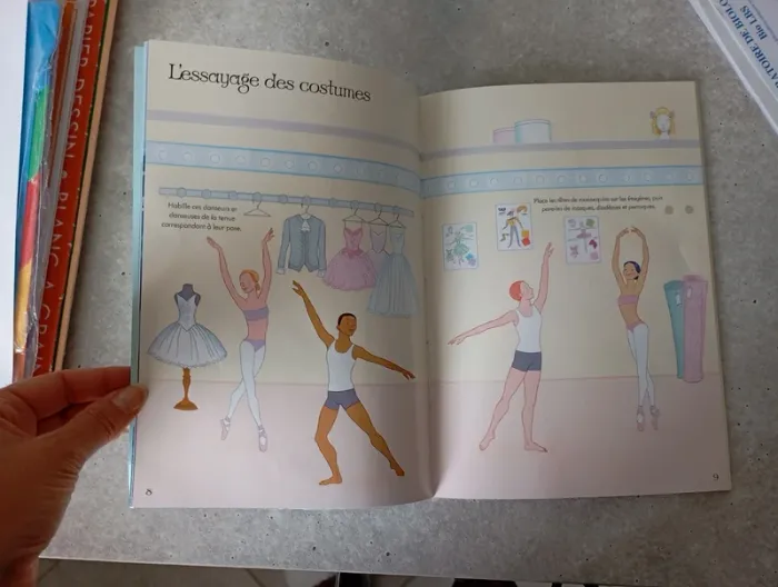 Livre d'activité autocollant " les ballets " - photo numéro 4