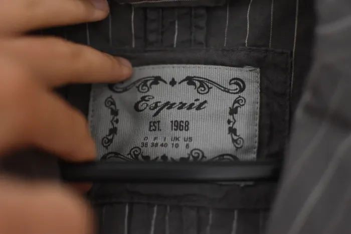 Veste Esprit en taille 38 - bon état - photo numéro 5