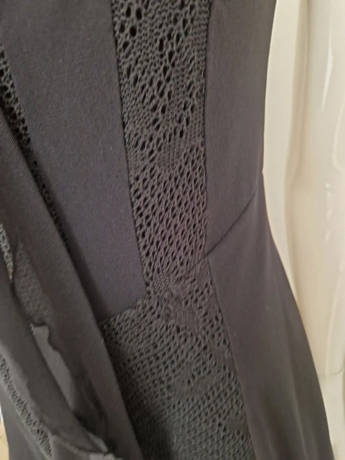 Robe en dentelle noire 💣 - photo numéro 10