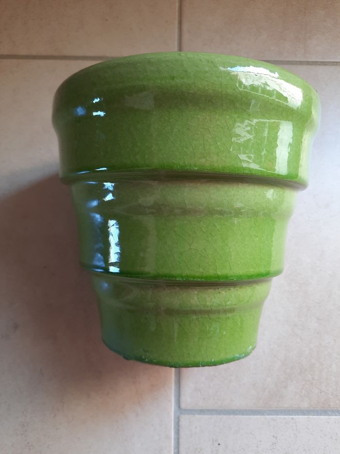 Pot en terre cuite vert - photo numéro 2