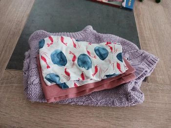 Lot 3 vêtements 24 mois fille