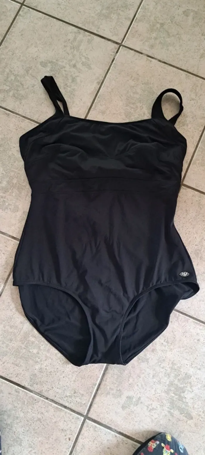 Maillot de bains noir, Paprika, taille 3