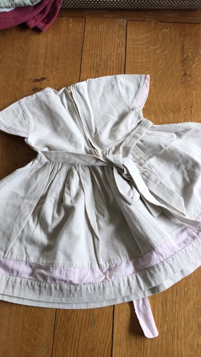 robe (mariage, fête) - photo numéro 4