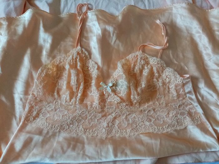 Ensemble peignoir et nuisette satin Etam 44 - photo numéro 3