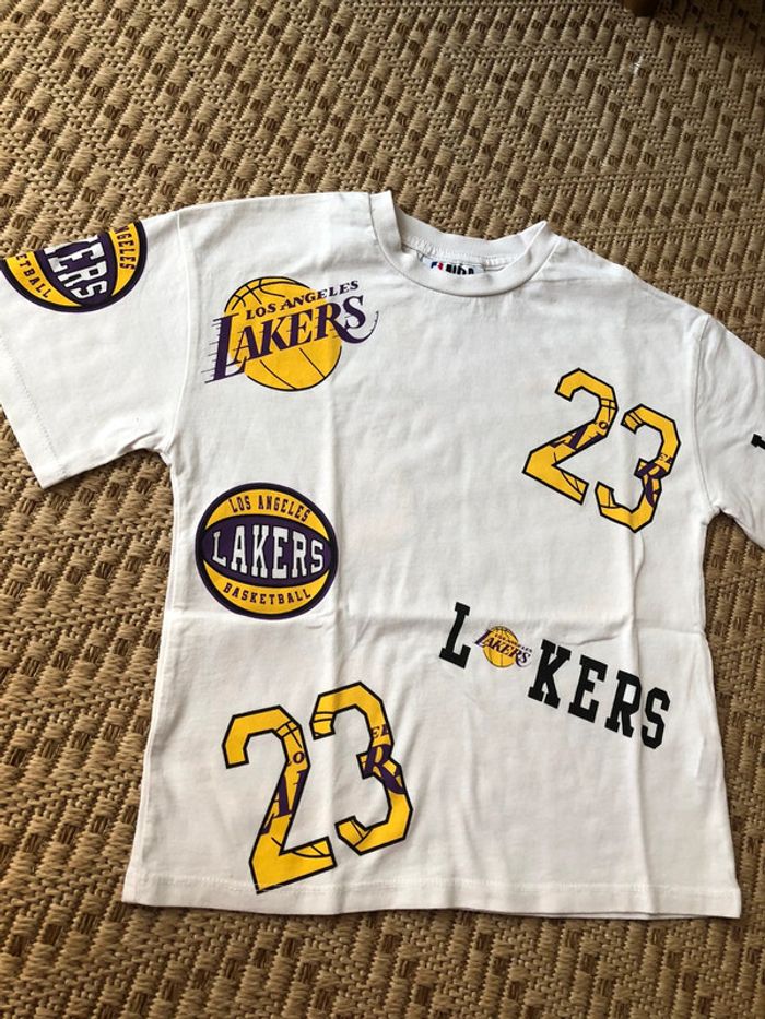 T-shirt taille 5/6 ans (116 cm) - photo numéro 4