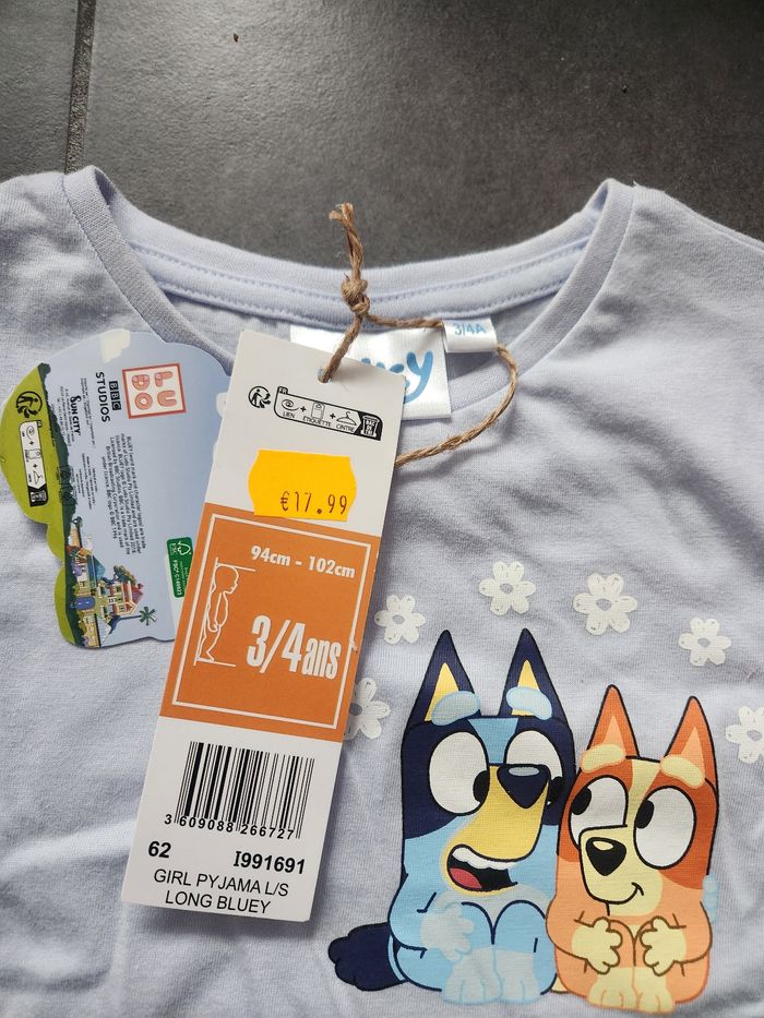 Pyjama coton Bluey taille 3 ans - photo numéro 2