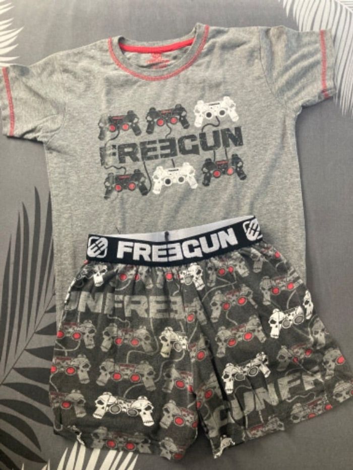Pyjashort freegun