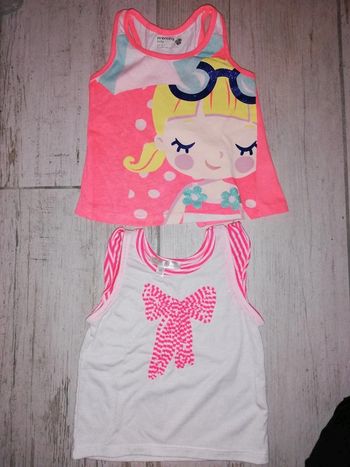 Lot 2 débardeurs 9 mois neufs