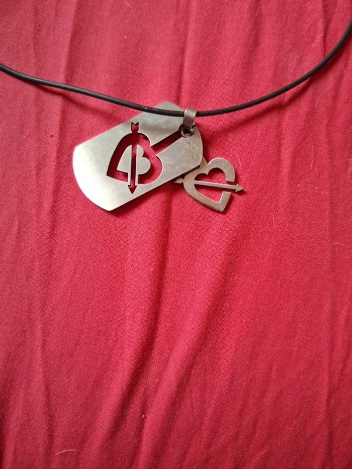 Collier cœur avec flèche - photo numéro 3