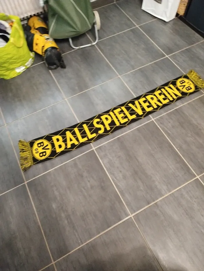 Écharpe Foot Dortmund - photo numéro 7