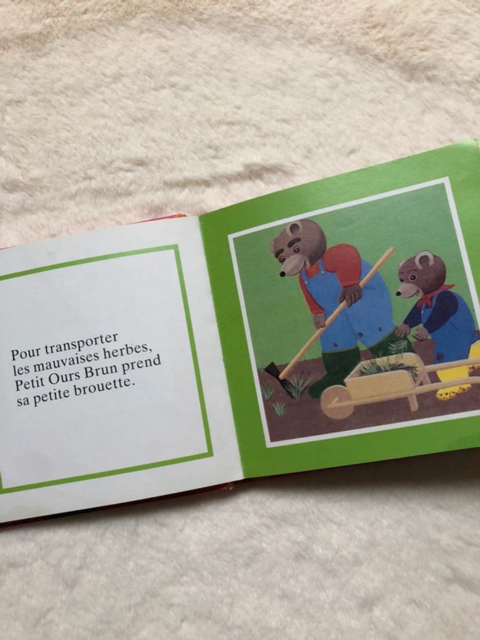 Livre 7 histoires câlines de Petit ours brun - photo numéro 3