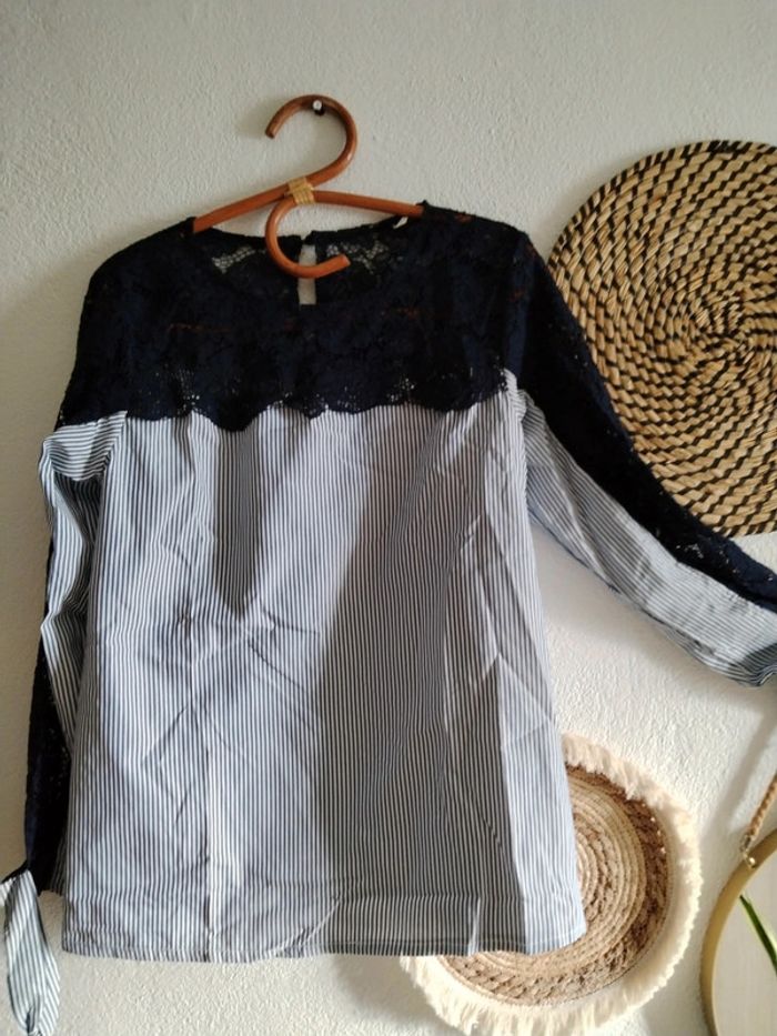 Blouse chemisier dentelle neuf L - photo numéro 2