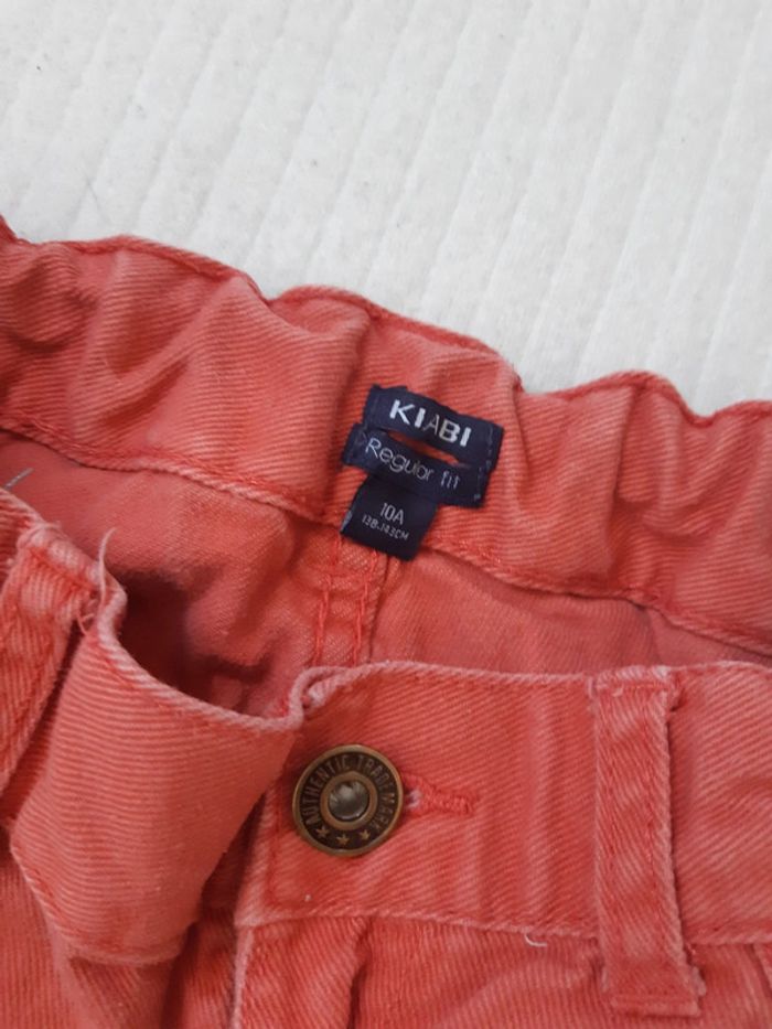 Short rouge Kiabi 10 ans - photo numéro 4