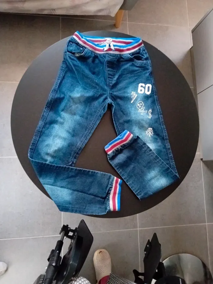 Jean Reglabe Bleu Matière Jogging Taille 14 ans