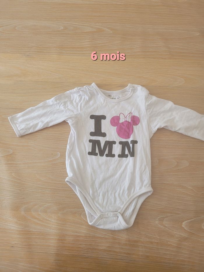 Bodies 6 mois disney