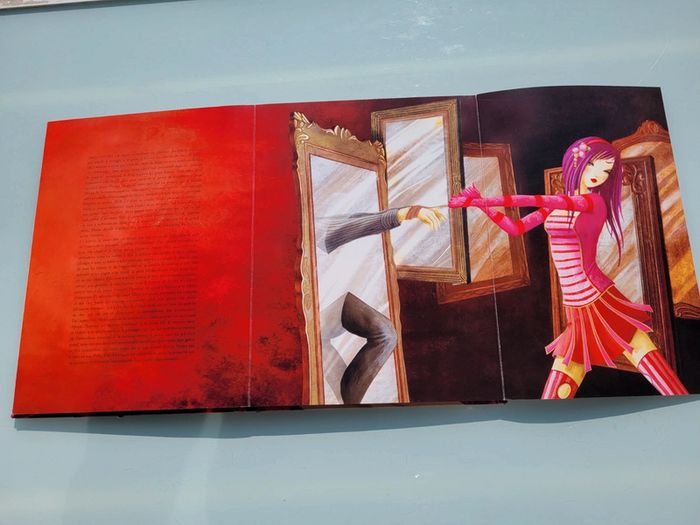 Très beau livre grand format Magiciennes du Monde (64) - photo numéro 9